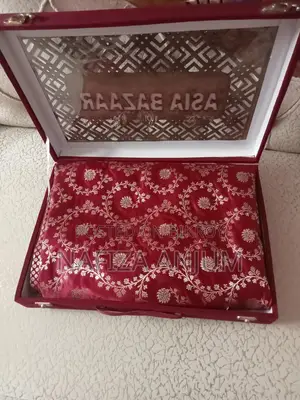 প্রিমিয়াম কোয়ালিটির ব্রাইড শাড়ি / পার্টি