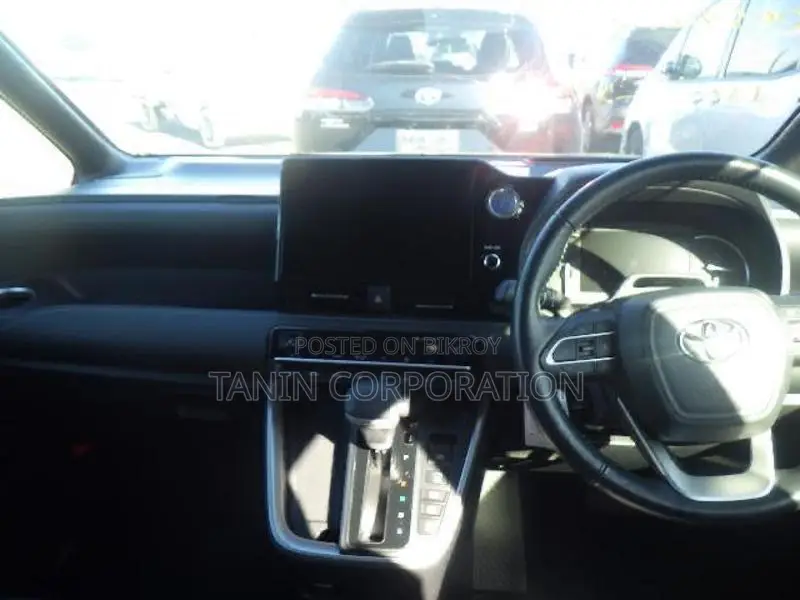 Toyota Noah Hybrid S-Z 4.5 AP 2022