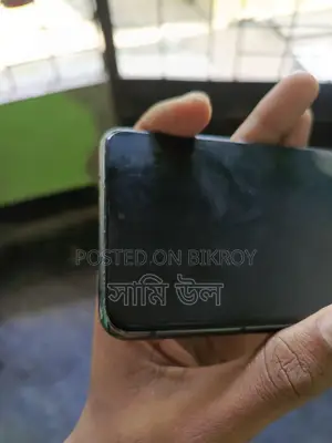 Samsung Galaxy S21 . (Used)