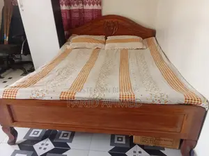 Teak wood 5"/7" bed.