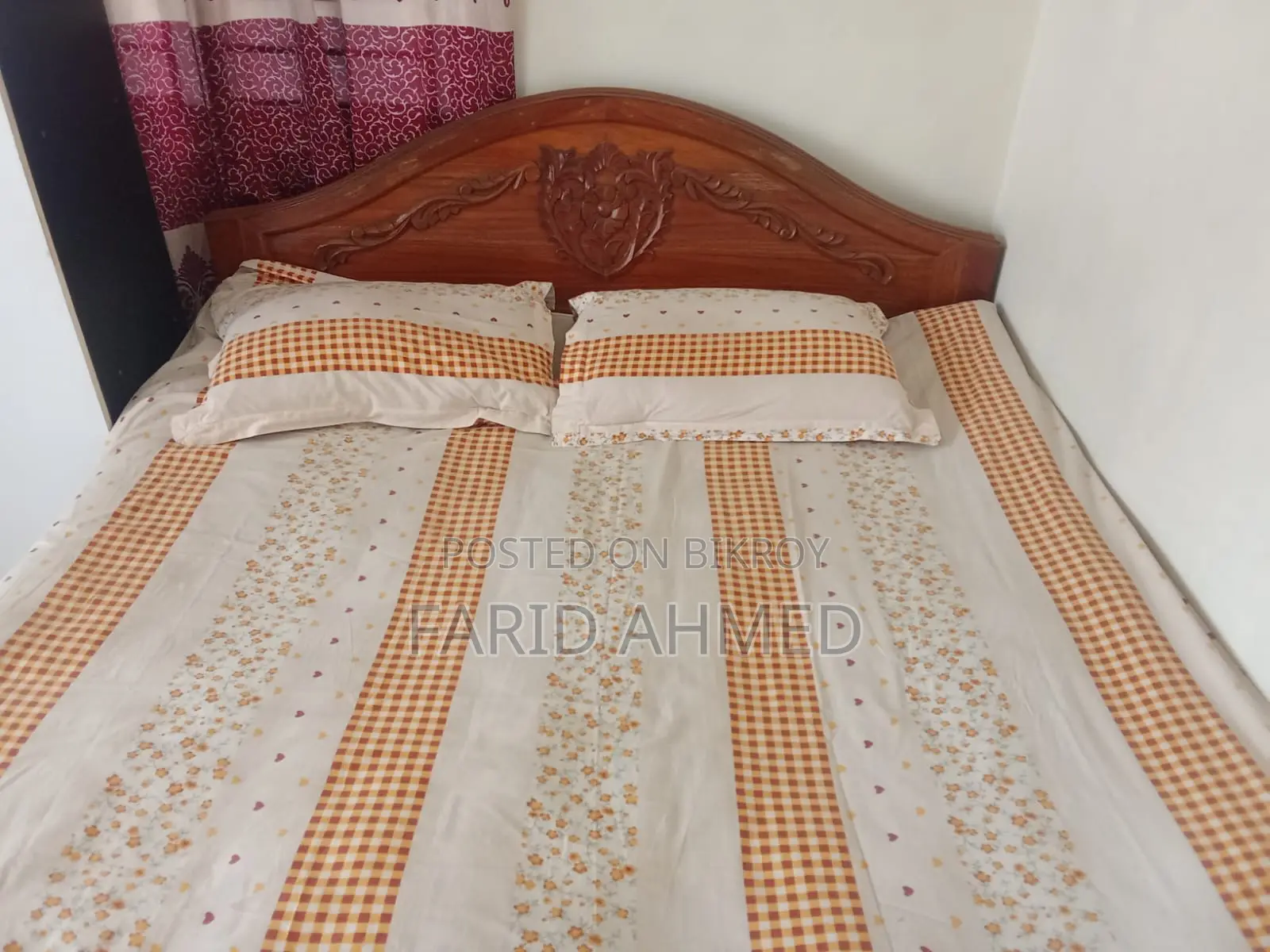 Teak wood 5"/7" bed.