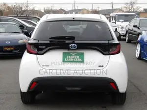 Toyota Yaris Hybrid X package 2021