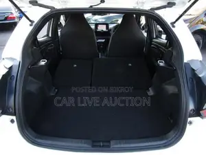 Toyota Yaris Hybrid X package 2021