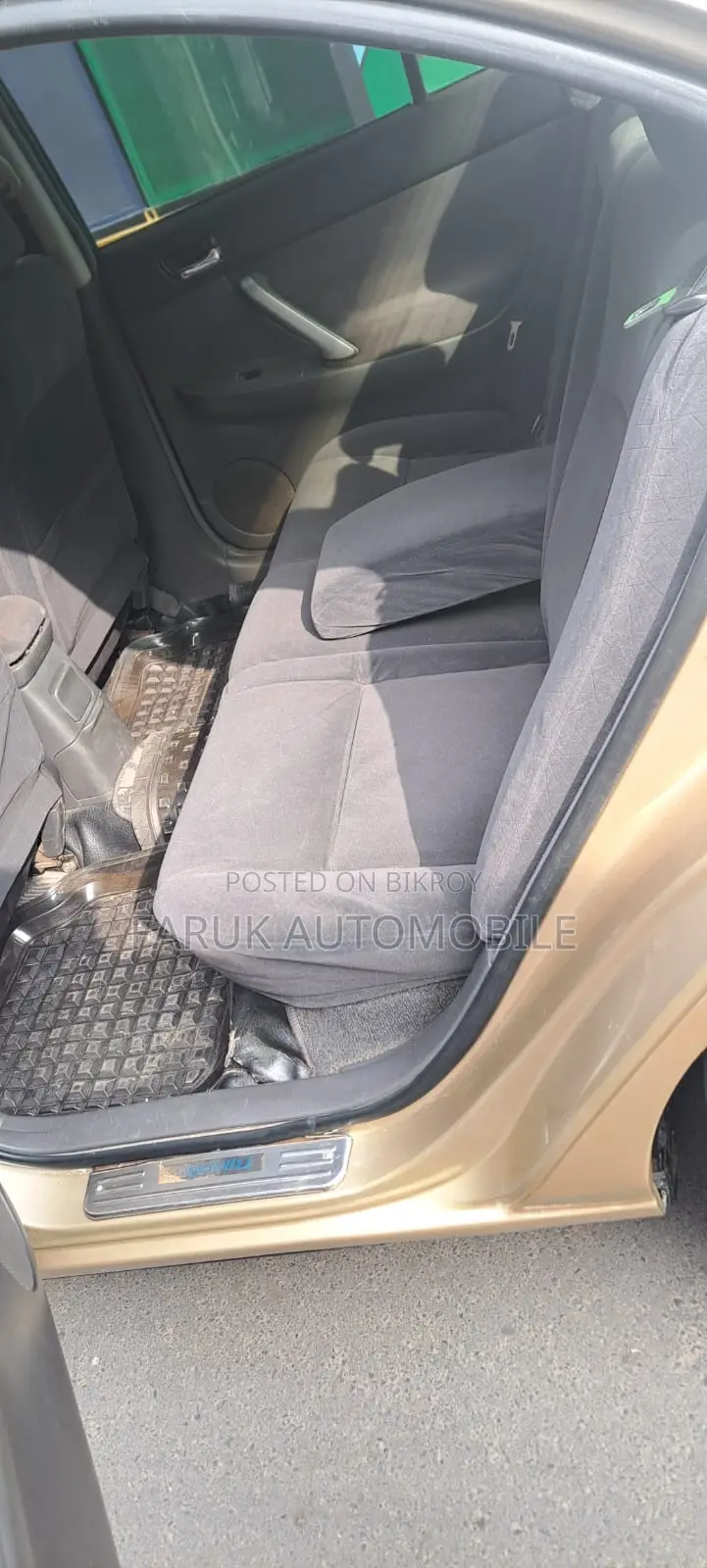 Toyota Premio F 2005