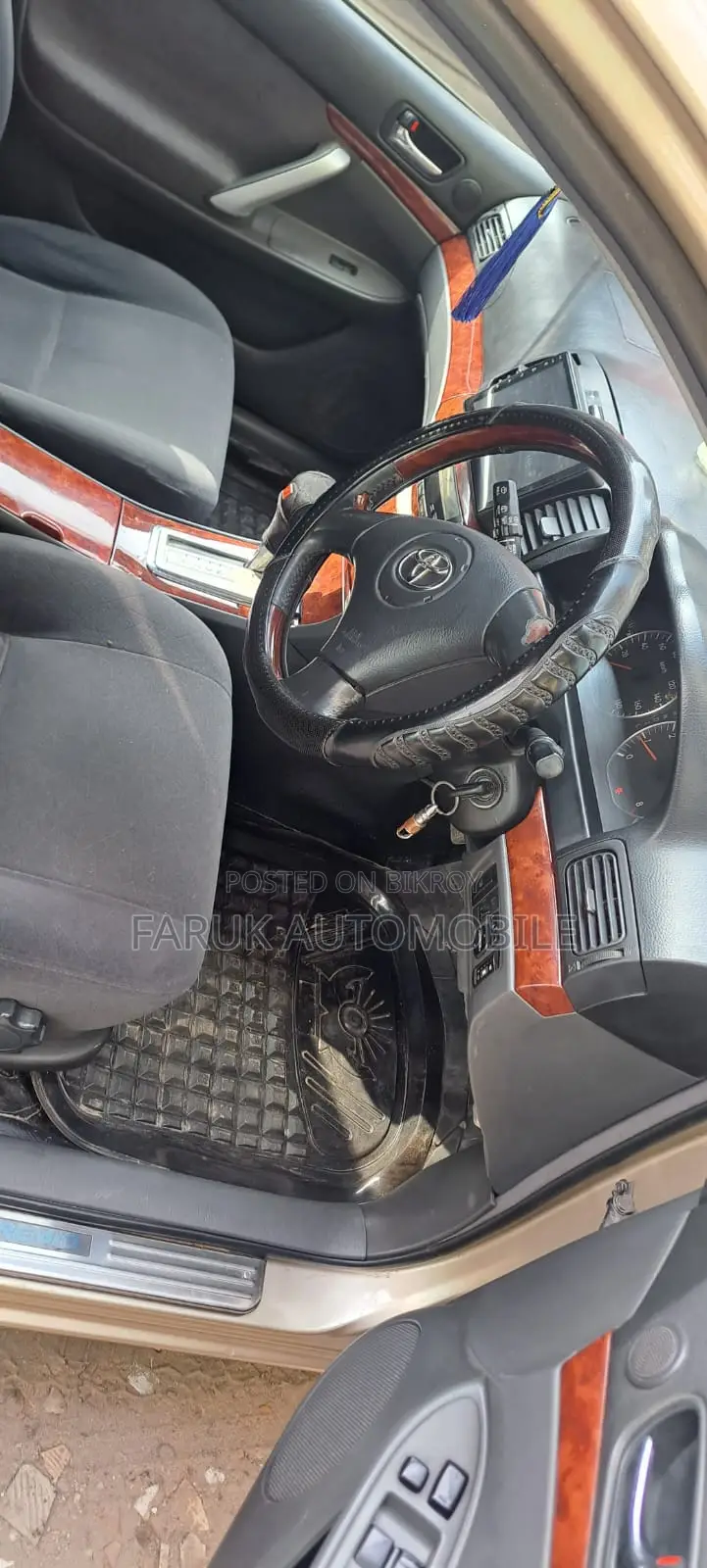 Toyota Premio F 2005