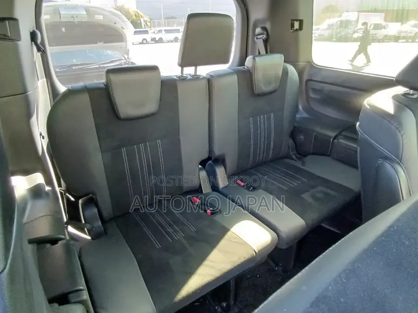 Toyota Esquire GI Premium 2021