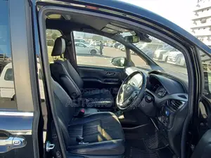 Toyota Esquire GI Premium 2021