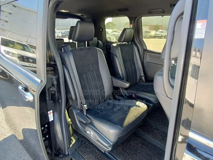 Toyota Esquire GI Premium 2021