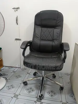 Executive Office Chair – Stylish Design, Maximum Comfort & Sturdy