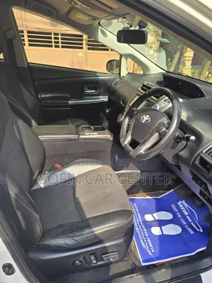 Toyota Prius CX 2015