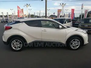Toyota C-HR Hybrid S pre order 2021