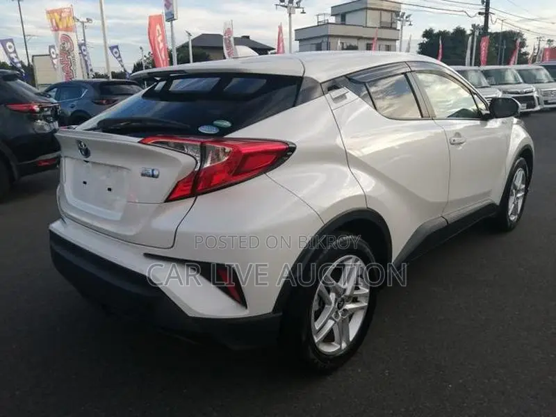 Toyota C-HR Hybrid S pre order 2021