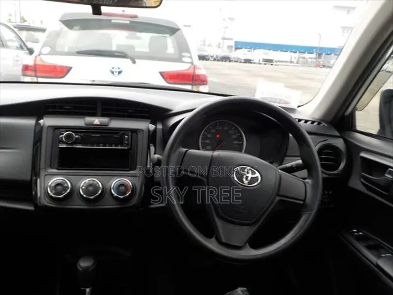 Toyota Axio e X package 2020