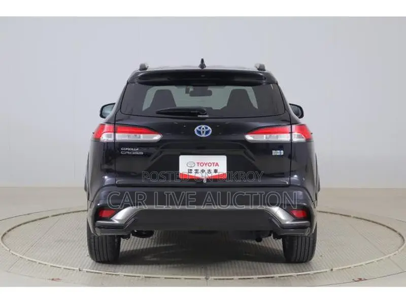 Toyota Corolla Cross Hybrid S pre order 2021