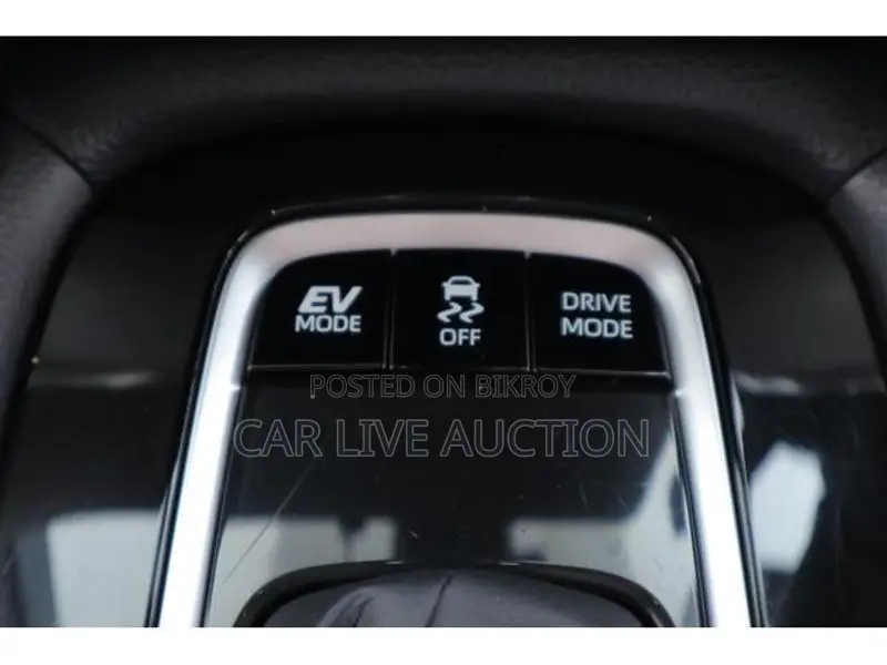 Toyota Corolla Cross Hybrid S pre order 2021