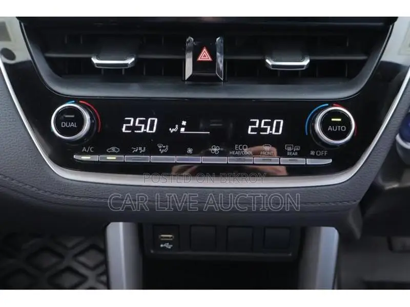 Toyota Corolla Cross Hybrid S pre order 2021