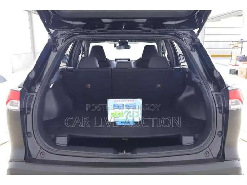 Toyota Corolla Cross Hybrid S pre order 2021