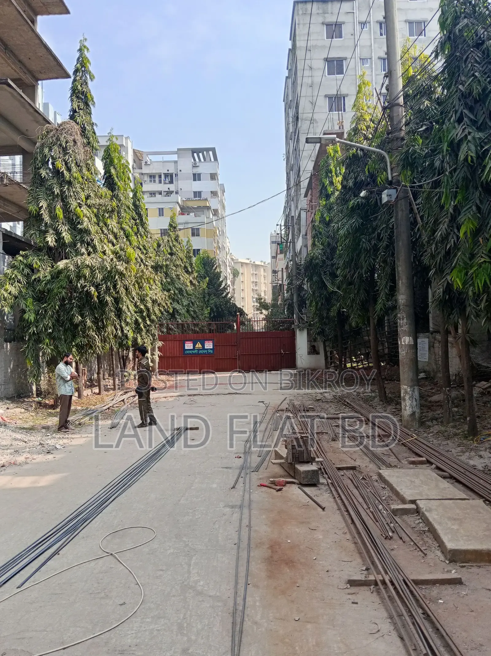 দক্ষিণমুখী ১৩০০ বর্গফুটের ফ্ল্যাট বিক্রয় হবে