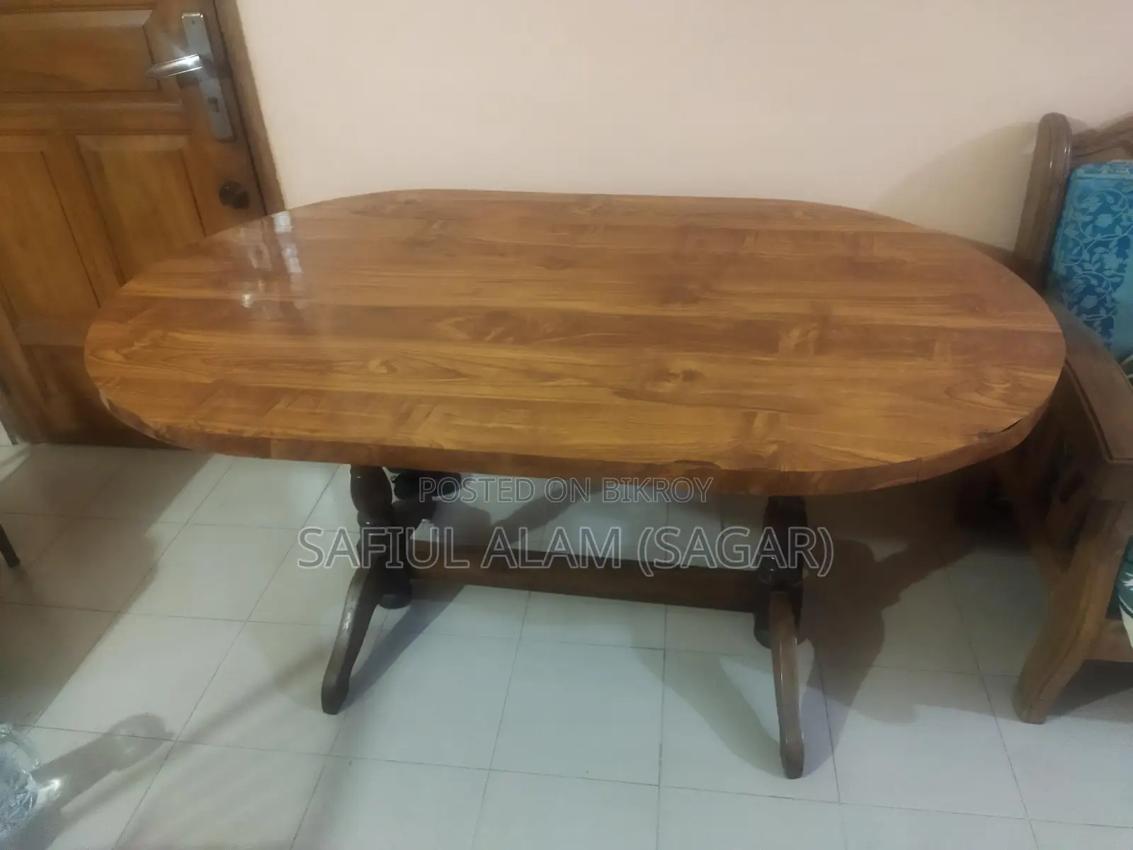 Wooden Dining Table & 6 Foam Chairs