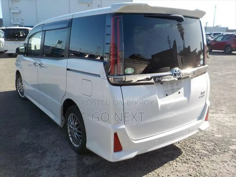 Toyota Noah SI-WXB III 2021
