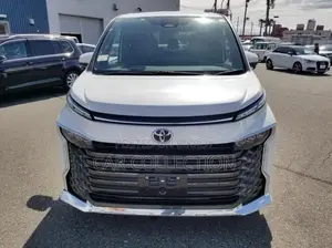 Toyota Voxy S-Z Non Hybrid 2023