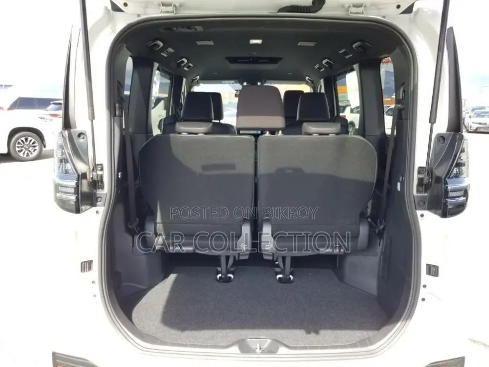 Toyota Voxy S-Z Non Hybrid 2023