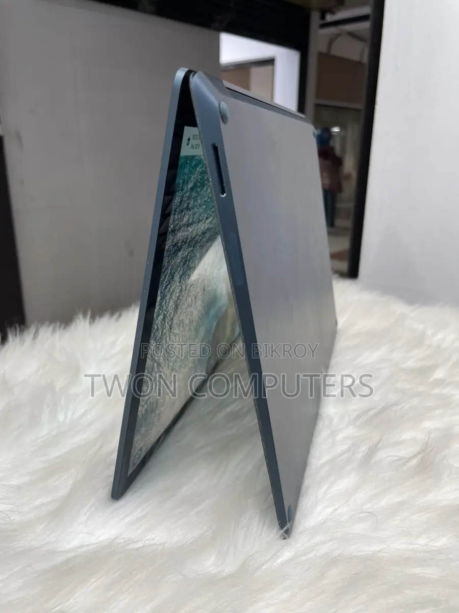 Microsoft Surface Laptop 2 i7-8 gen 8/256