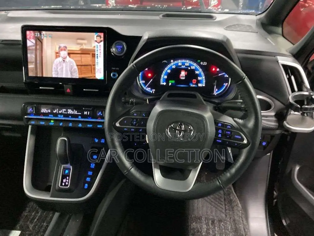 Toyota Voxy SZ 2022