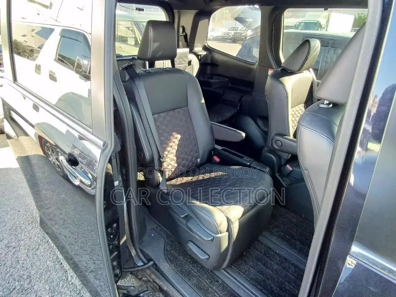 Toyota Voxy SZ 2022