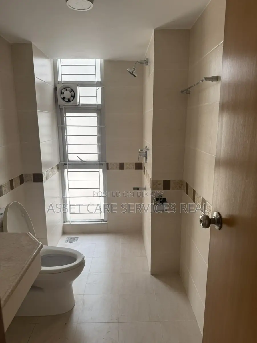 Excellent Apartment Rent in Gulshan -1 Near Lakeside