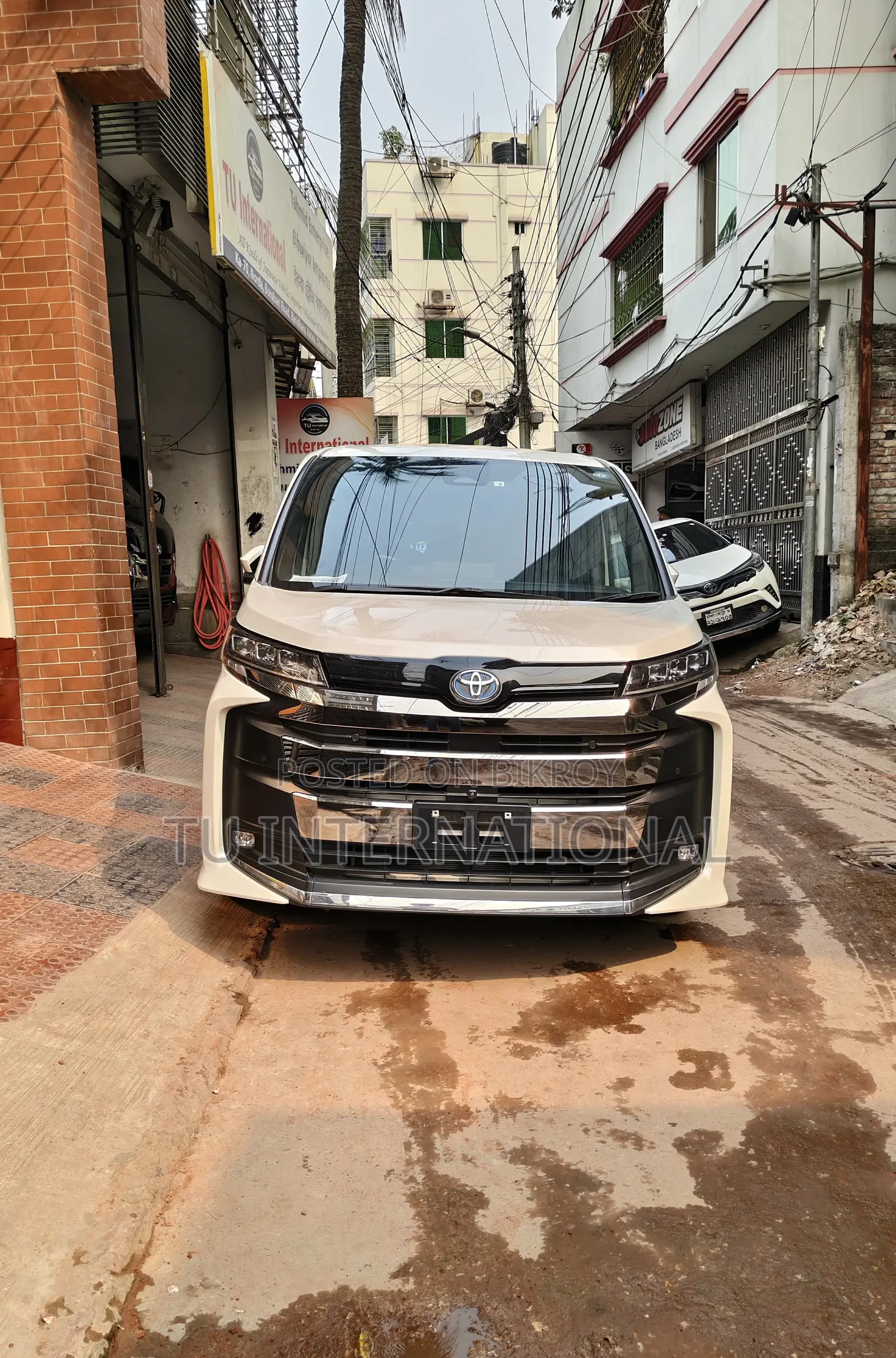 Toyota Noah PUSH 2DOOR POWER SZ 2022