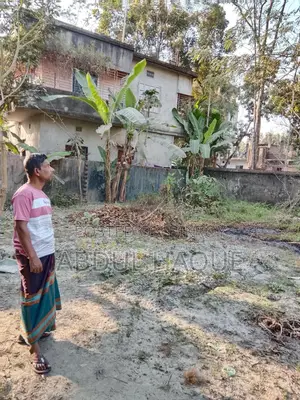 জমি বিক্রয় হবে
