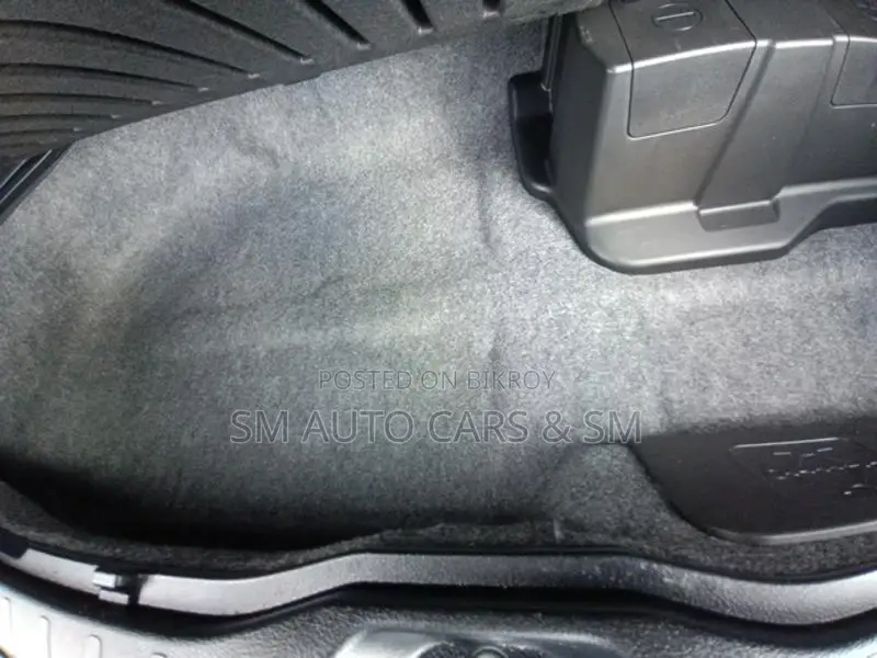 Toyota Esquire Hybrid Gi Premium 2021