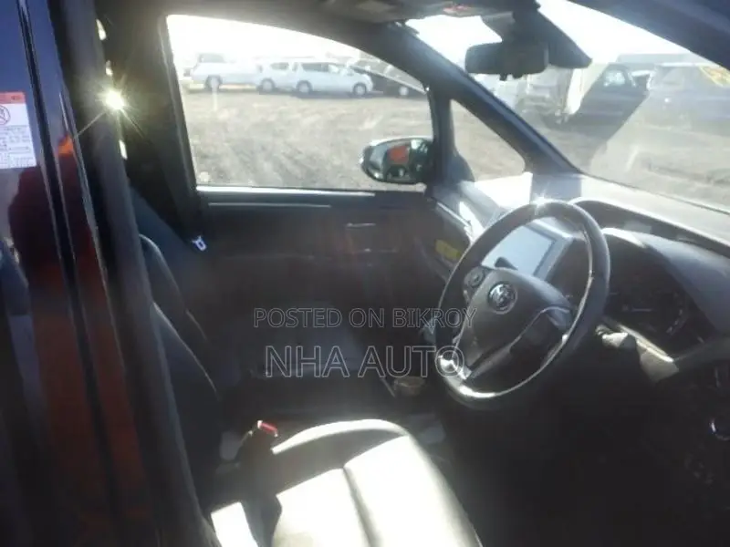 Toyota Esquire GI PKG NON HYBRID 2021