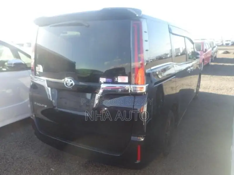 Toyota Esquire GI PKG NON HYBRID 2021