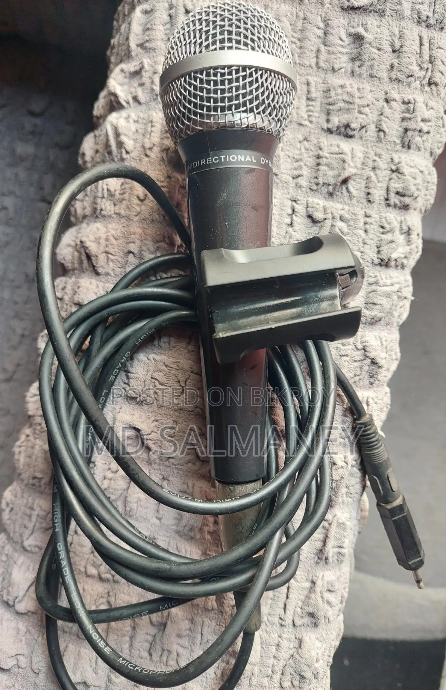 Ahuja Dynamic Microphone (Original)