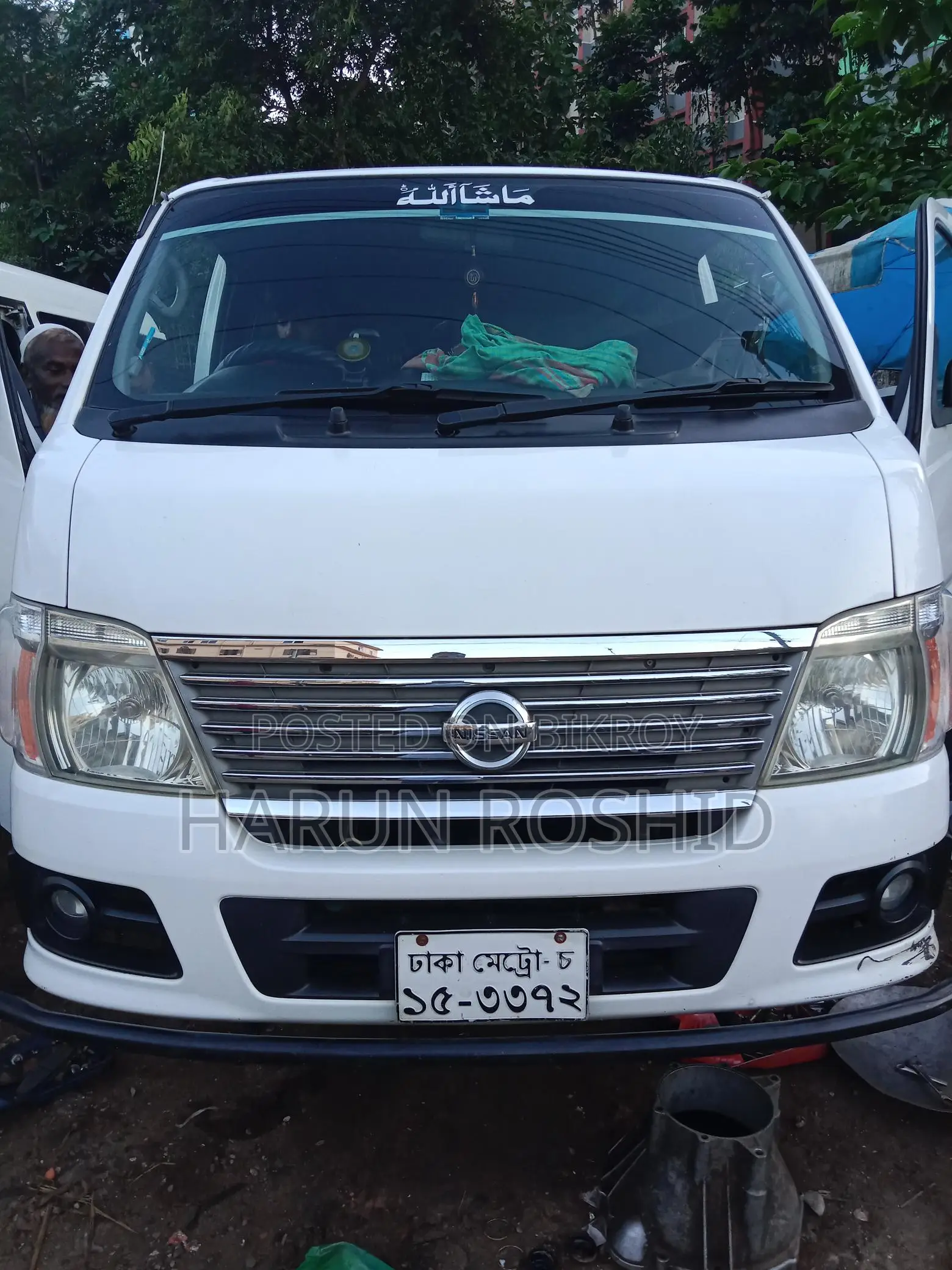 Nissan Urvan craven 2010