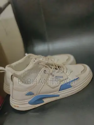 Used shoes size 43