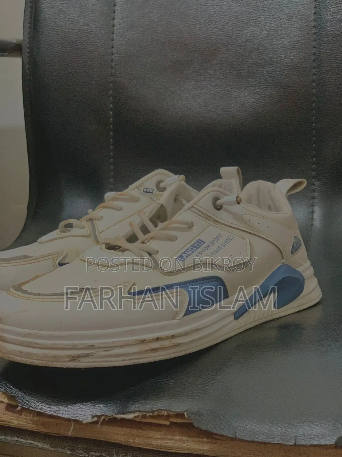 Used shoes size 43