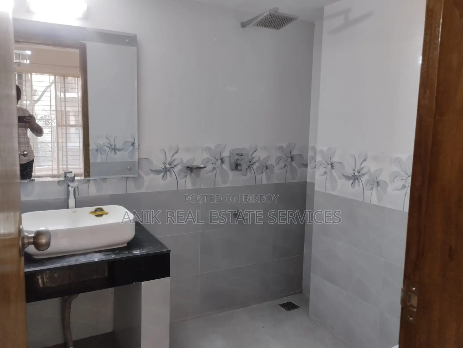 New Good Quality 3 Bedroom Flat Rent At Banani