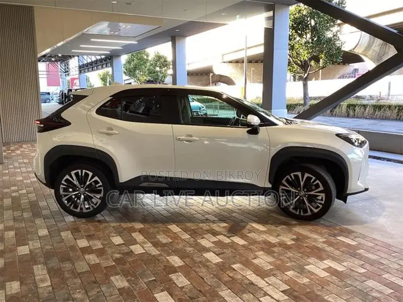 Toyota Yaris Cross Hybrid Z pre order 2021