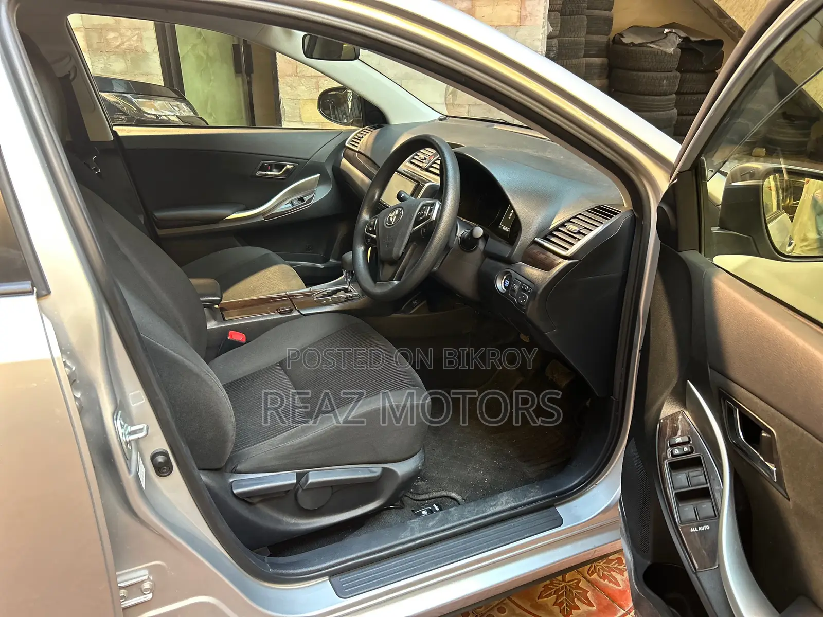 Toyota Allion G PKG / SILVER 2020
