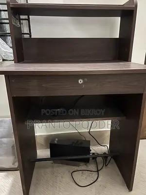 Regal Study Table