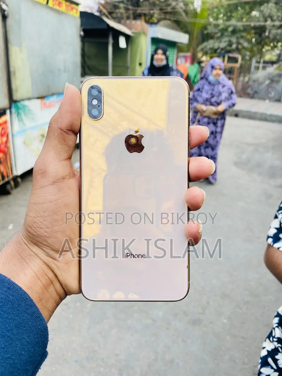 Apple iPhone XS Max . (Used)