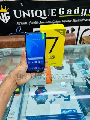 Realme 7 8/256 (Used)