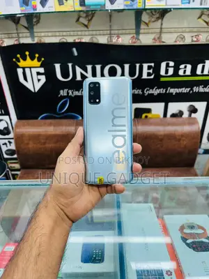 Realme 7 8/256 (Used)