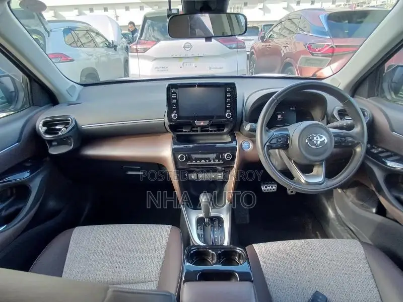 Toyota Yaris Cross HYBRID Z LEATHER PKG 2021