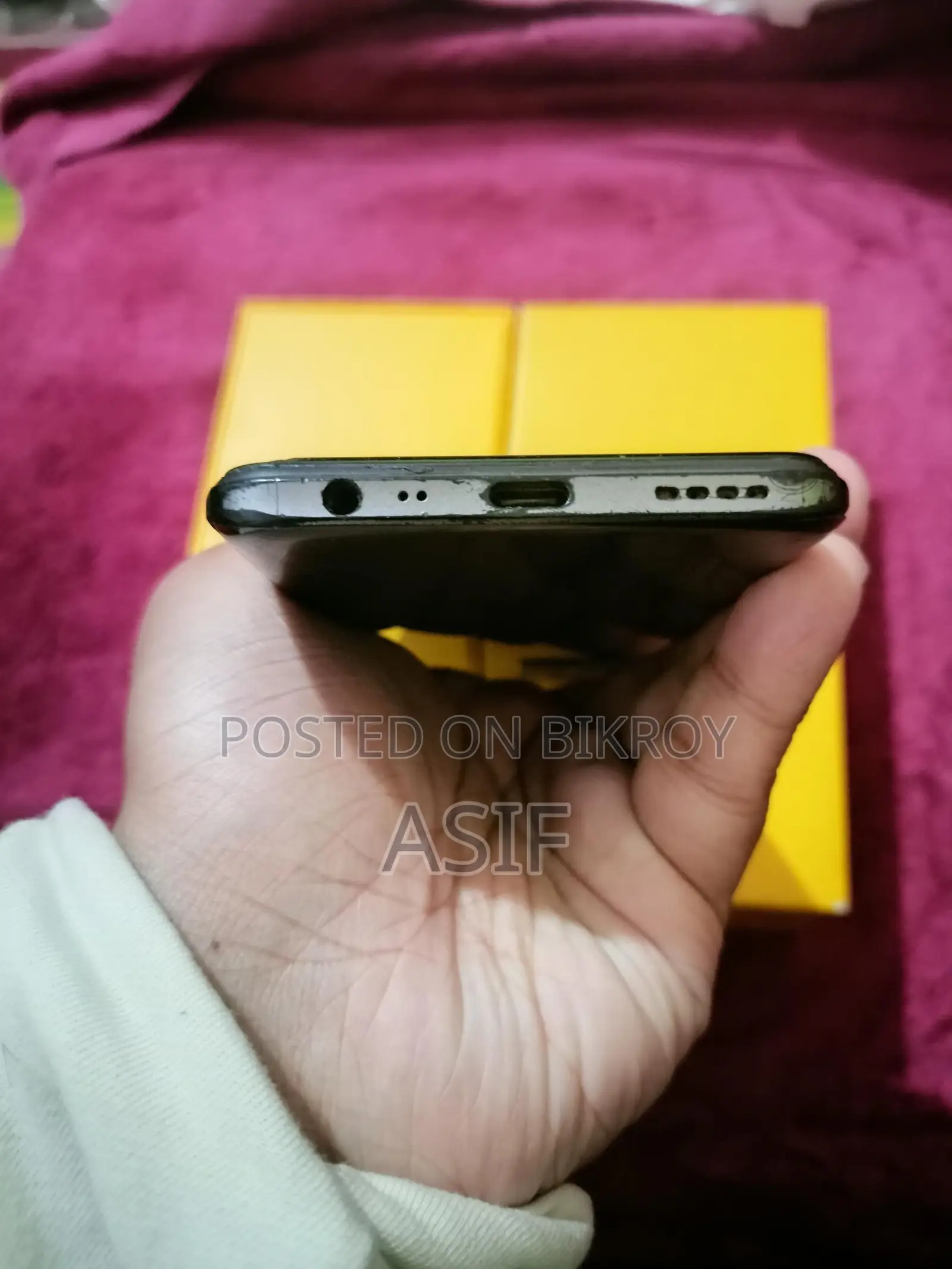 Realme 8 with box (Used)