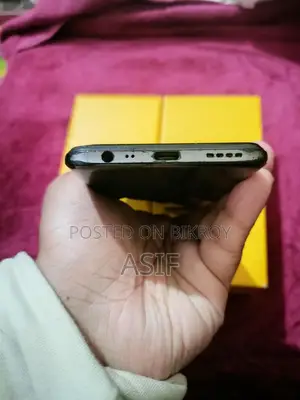 Realme 8 with box (Used)