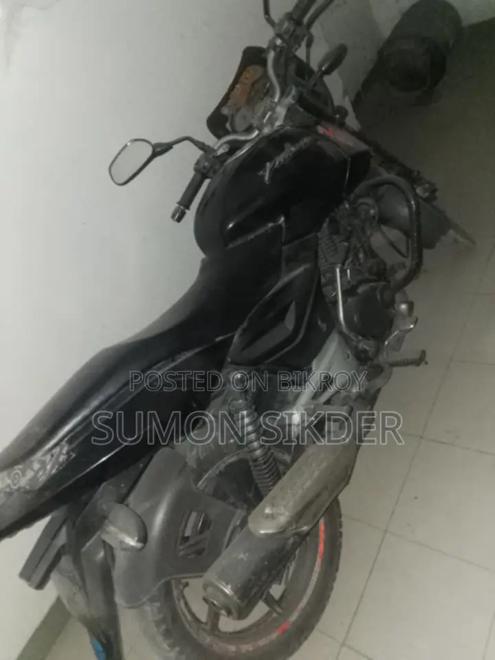 Bajaj Pulsar 150 2007